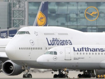 Lufthansa a anulat 700 de zboruri